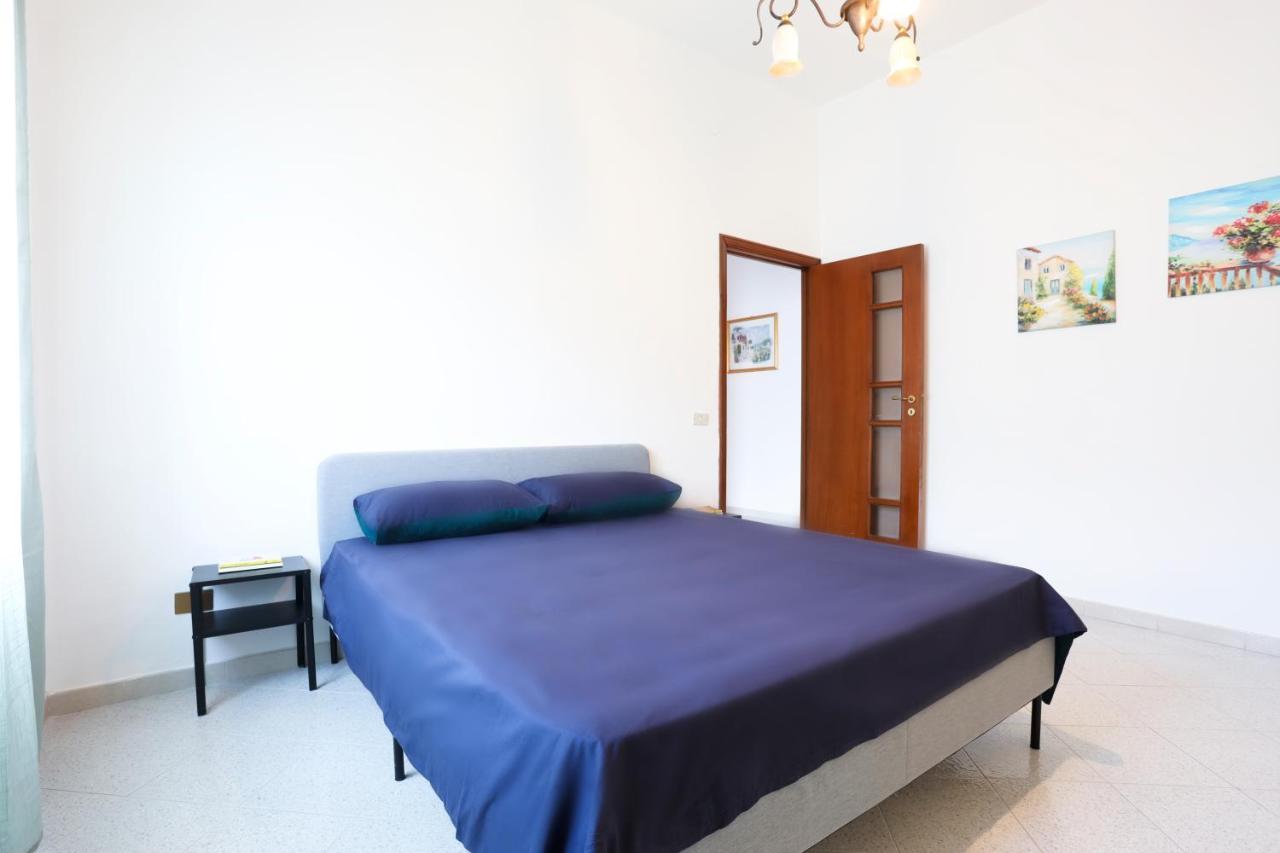 Bright Apartment Near The Sea With Parking Salerno Exteriér fotografie
