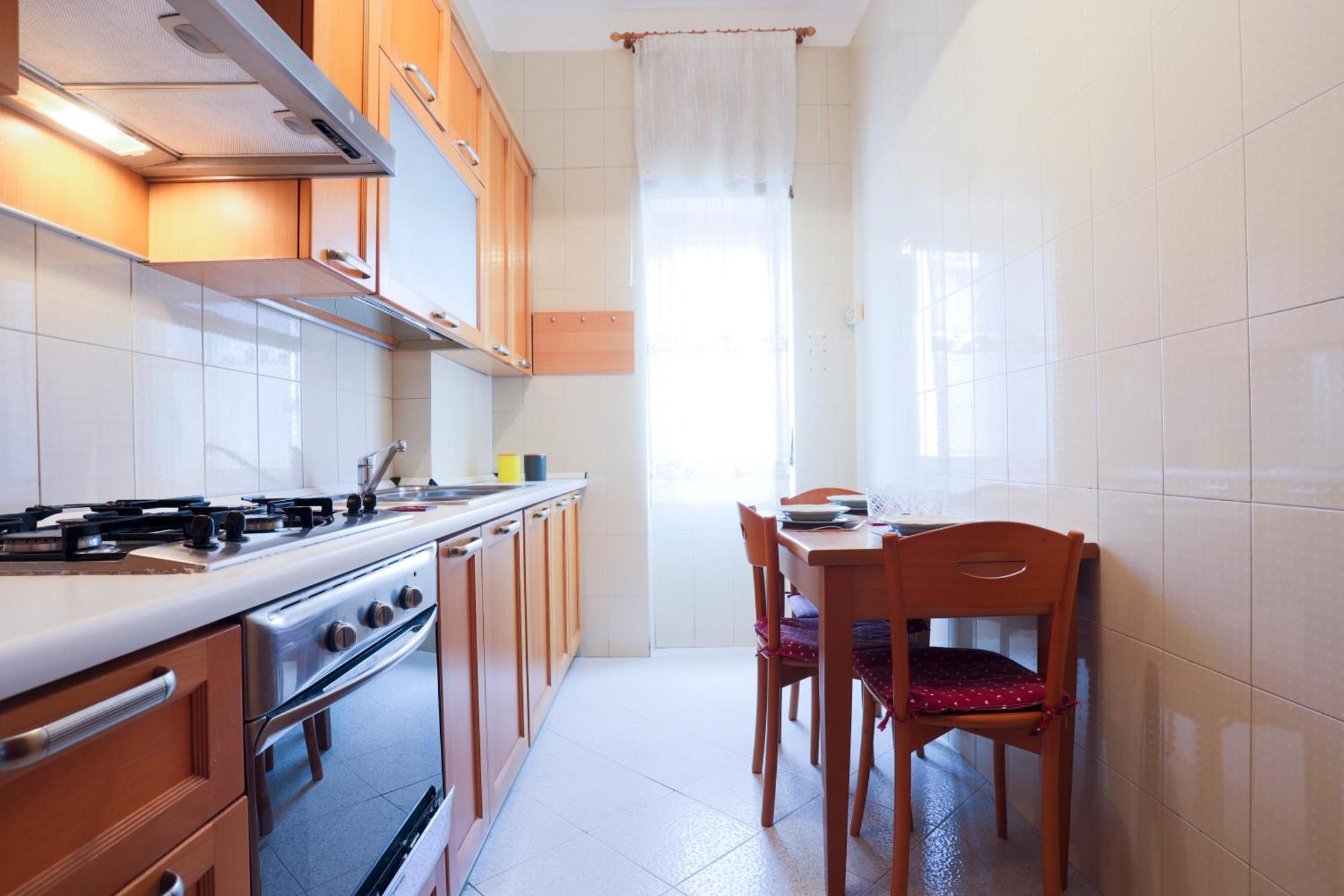 Bright Apartment Near The Sea With Parking Salerno Exteriér fotografie